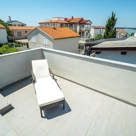 Apartment Lulic Vir