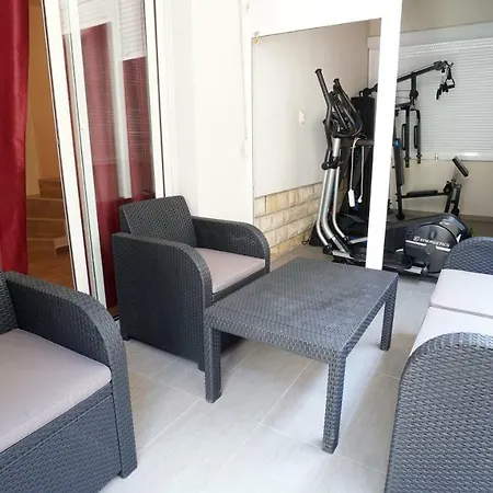 Lulic Apartment *